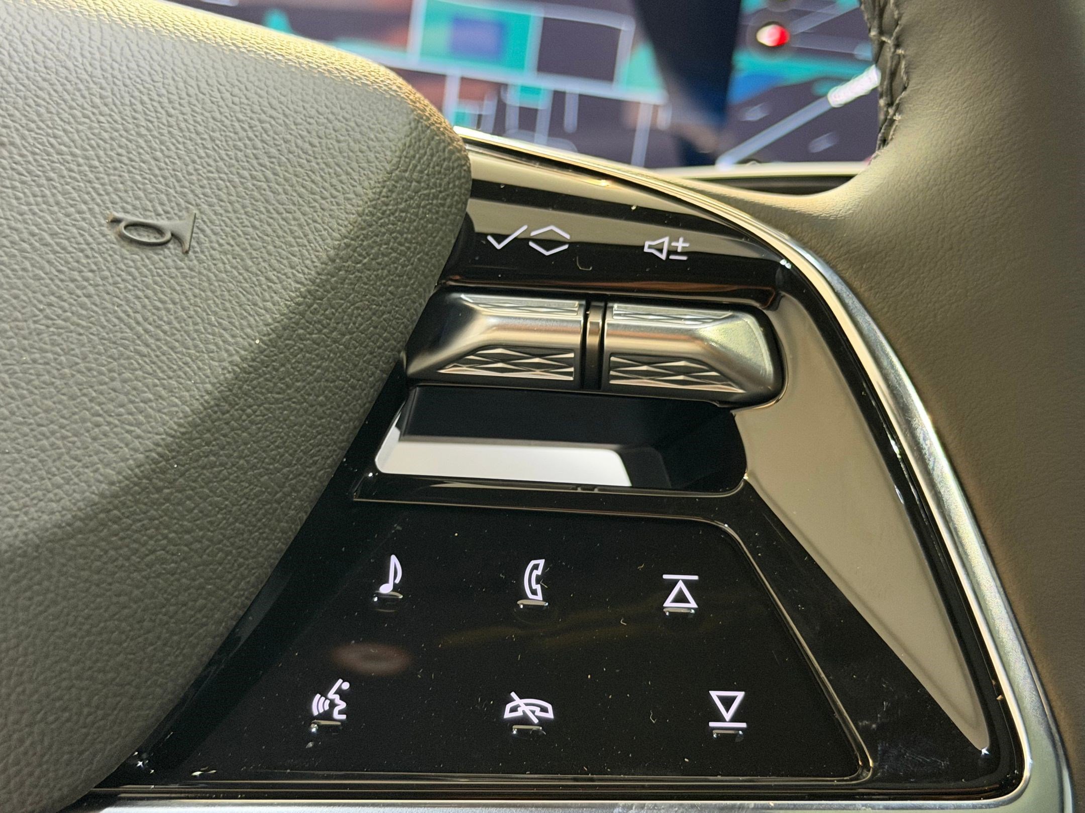 New 2026 Cadillac Vistiq Sport image 30