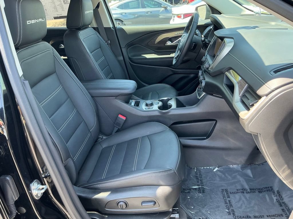 Used 2024 GMC Terrain Denali w/ Denali Premium Package AWD/4WD image 23