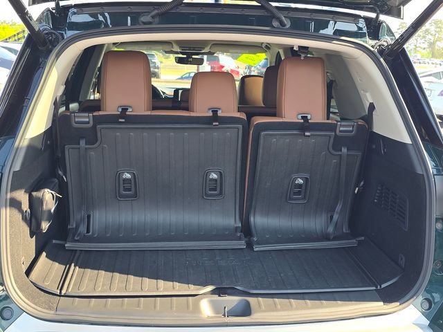 Certified 2024 Nissan Pathfinder Platinum w/ Cargo Package AWD/4WD image 19
