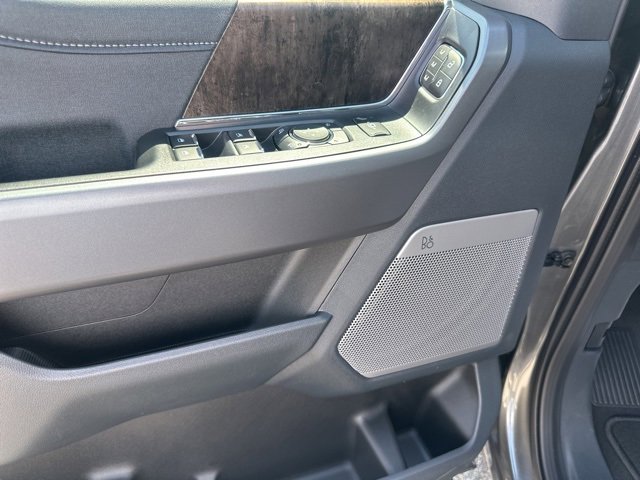 New 2025 Ford F250 Lariat w/ Lariat Ultimate Package image 32