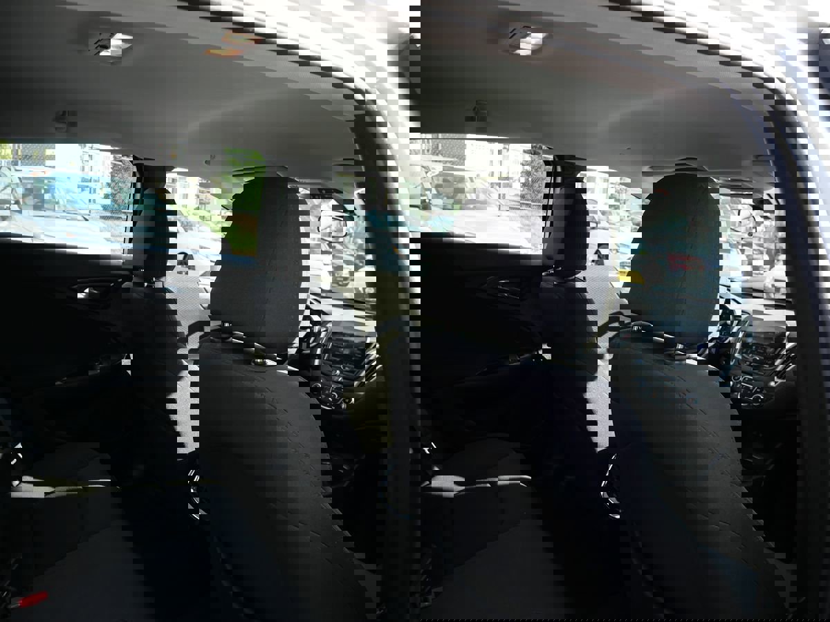 Used 2022 Chevrolet Malibu LT image 28