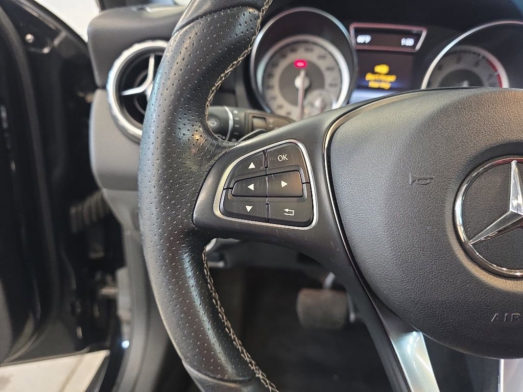 Used 2017 Mercedes-Benz GLA 250 4MATIC image 18