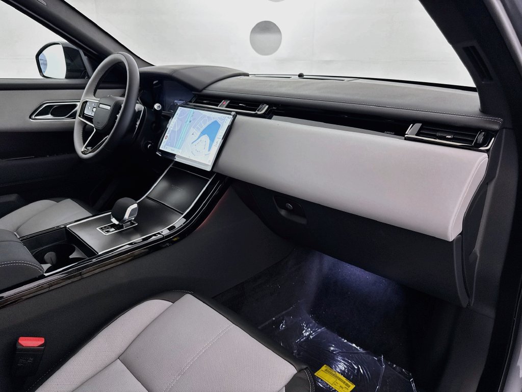 New 2026 Land Rover Range Rover Velar Belgravia AWD/4WD image 30