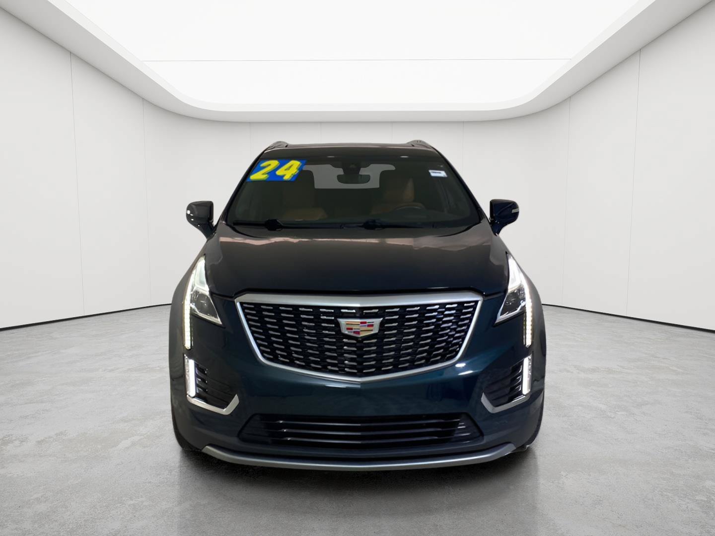 Certified 2024 Cadillac XT5 Premium Luxury w/ Technology Package AWD/4WD image 2