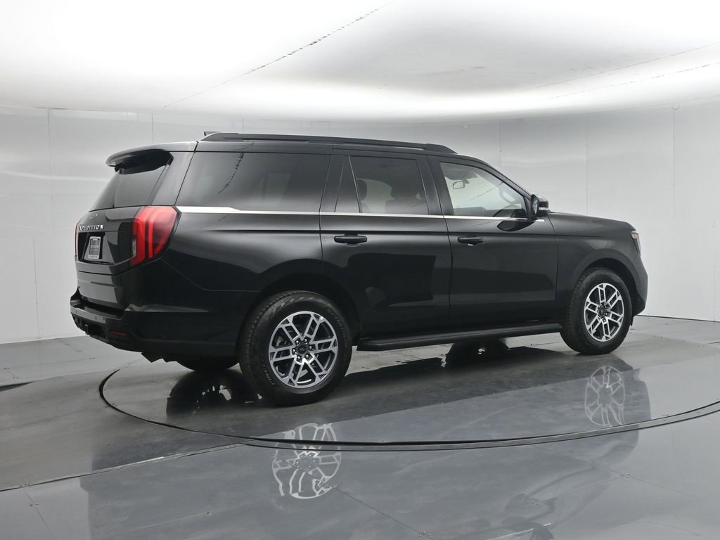 Used 2025 Ford Expedition Active AWD/4WD image 33