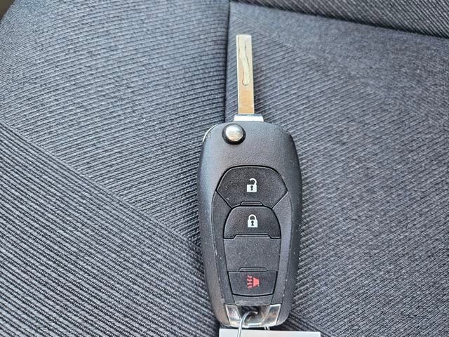 Used 2025 Chevrolet Trax LS image 29