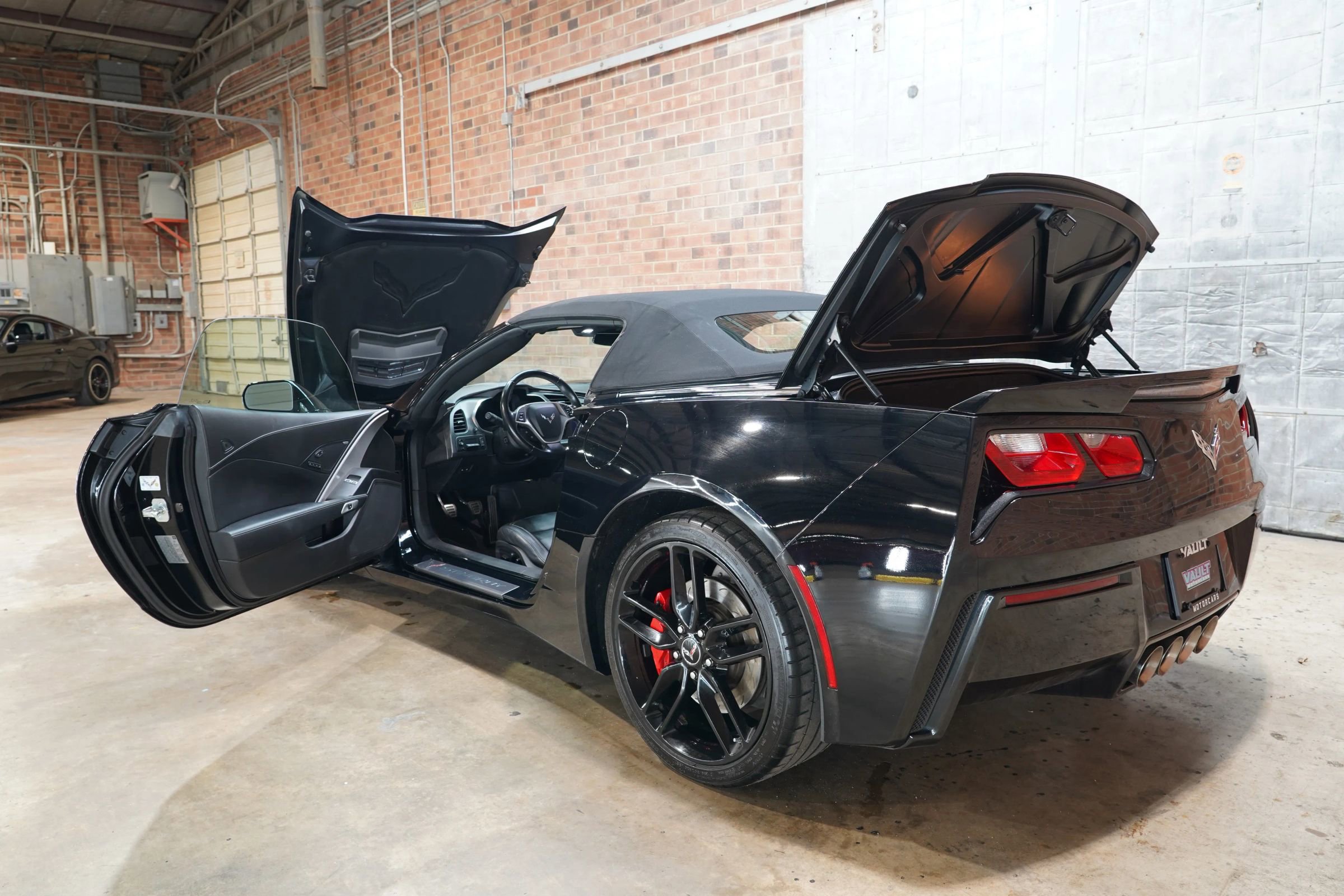 Used 2014 Chevrolet Corvette Stingray Convertible w/ 3LT Preferred Equipment Group RWD image 28
