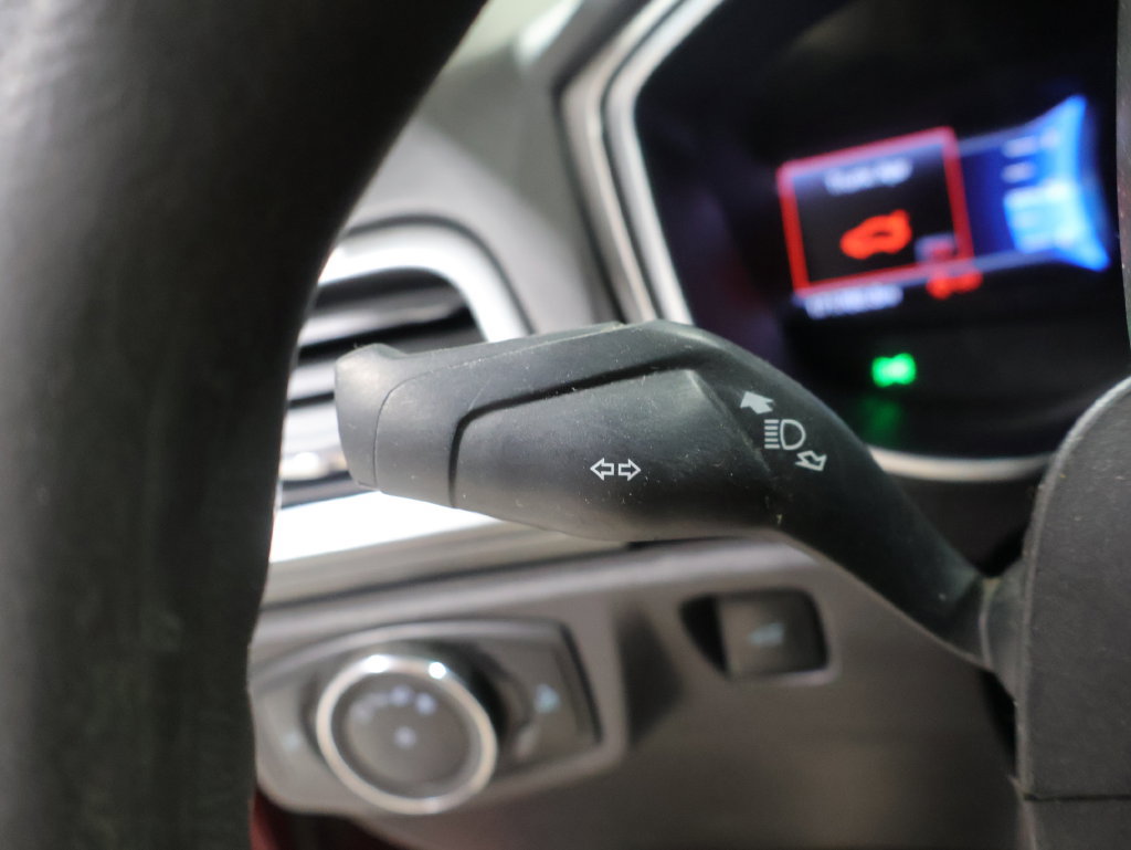 Used 2015 Ford Fusion SE FWD image 31