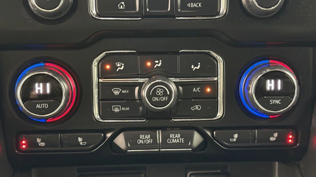 Used 2024 Chevrolet Tahoe LT AWD/4WD image 39