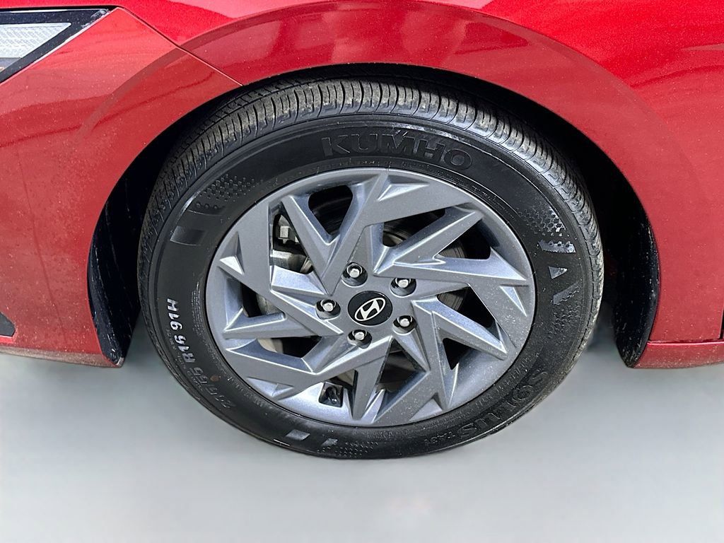 Used 2024 Hyundai Elantra SEL image 8