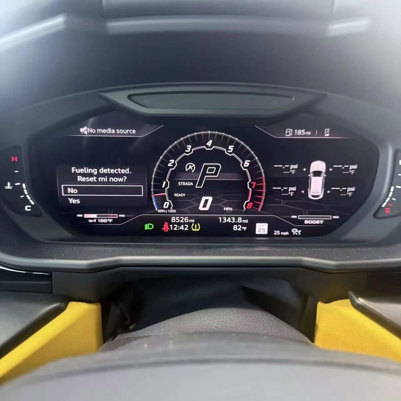 Used 2022 Lamborghini Urus image 17