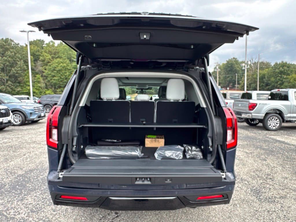 New 2027 Ford Expedition Platinum AWD/4WD image 26