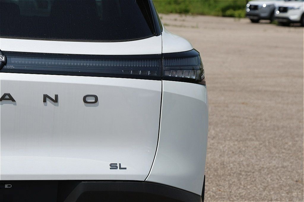New 2025 Nissan Murano SL image 7