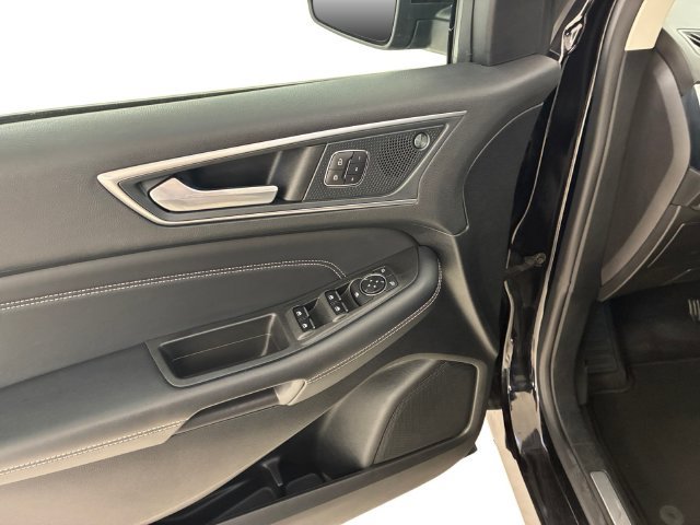 Used 2024 Ford Edge Titanium AWD/4WD image 13