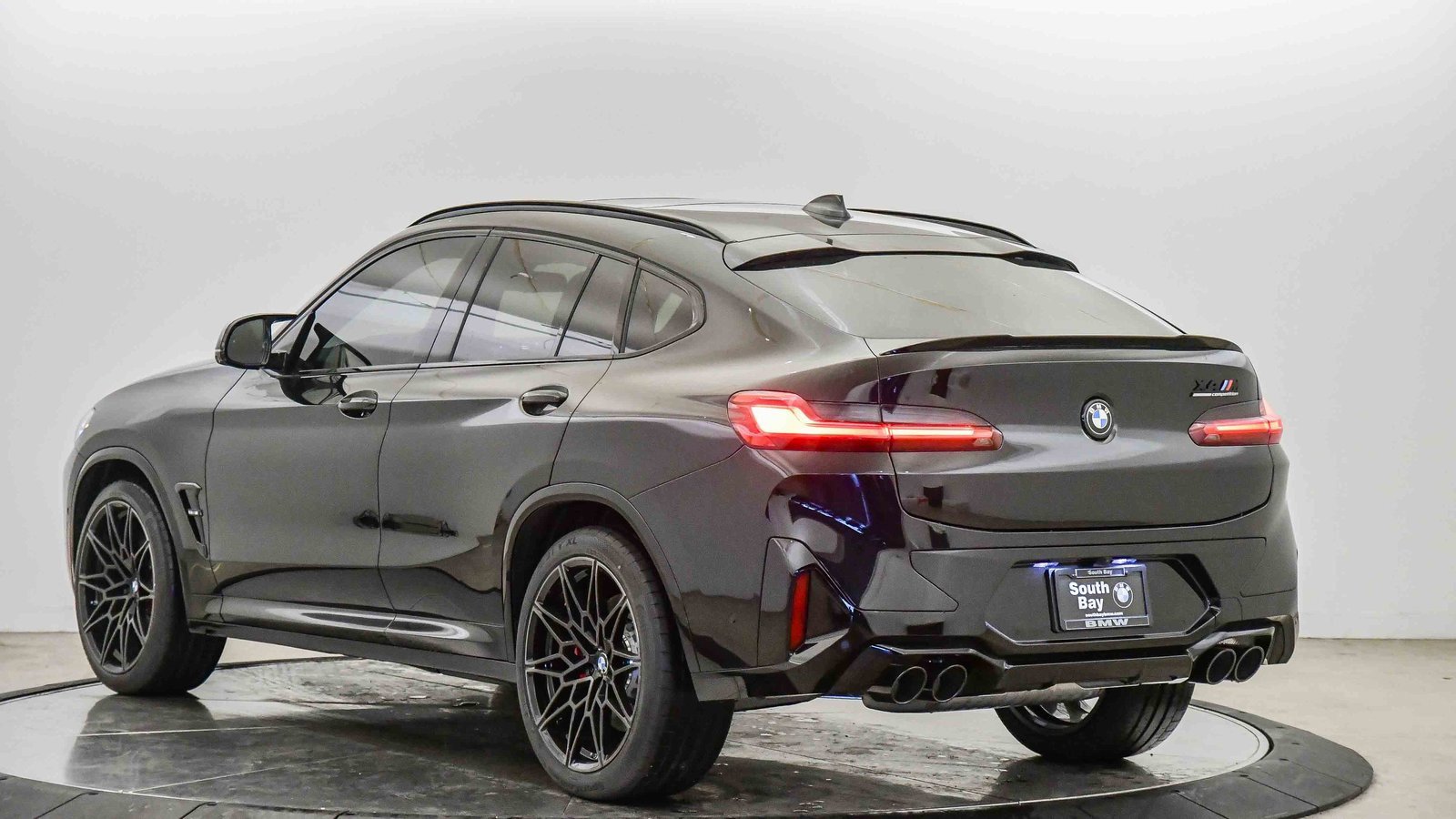 New 2025 BMW X4 M w/ Competition Package image 2