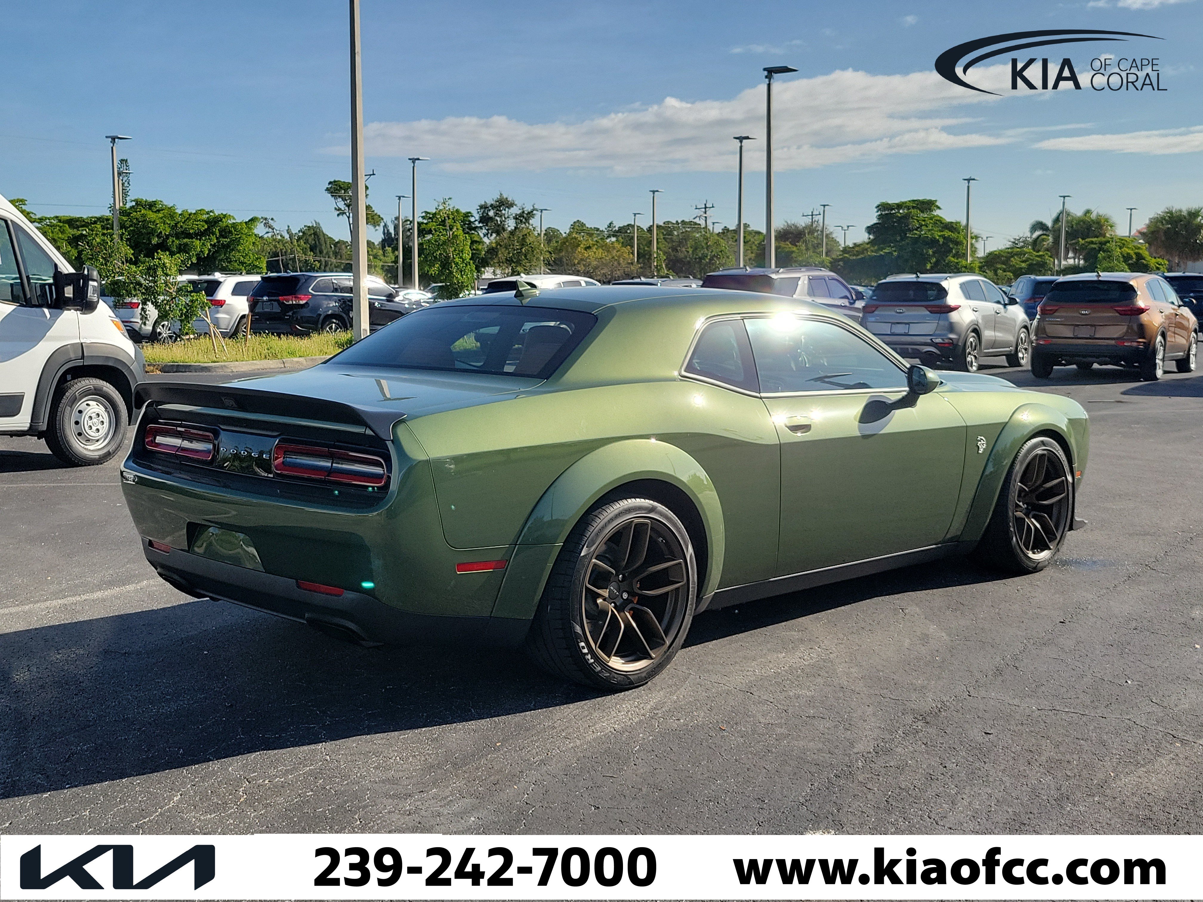 Used 2019 Dodge Challenger SRT Hellcat RWD image 5