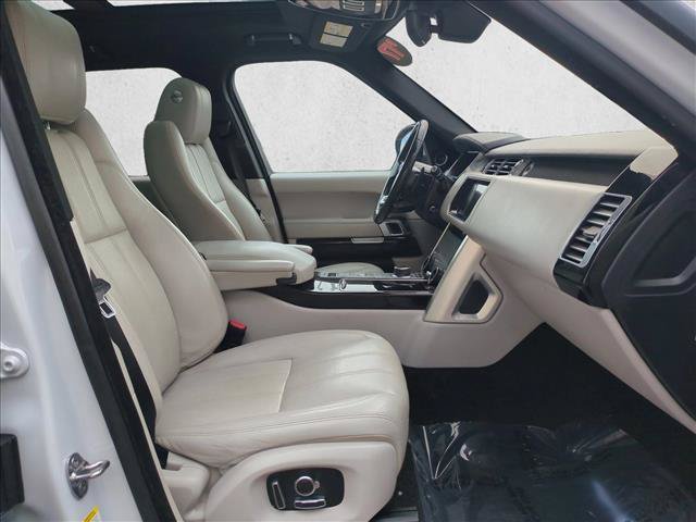 Used 2017 Land Rover Range Rover HSE AWD/4WD image 22