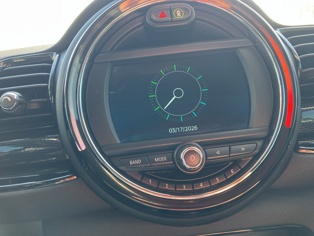 Used 2019 MINI Cooper Clubman S w/ Premium Package image 16