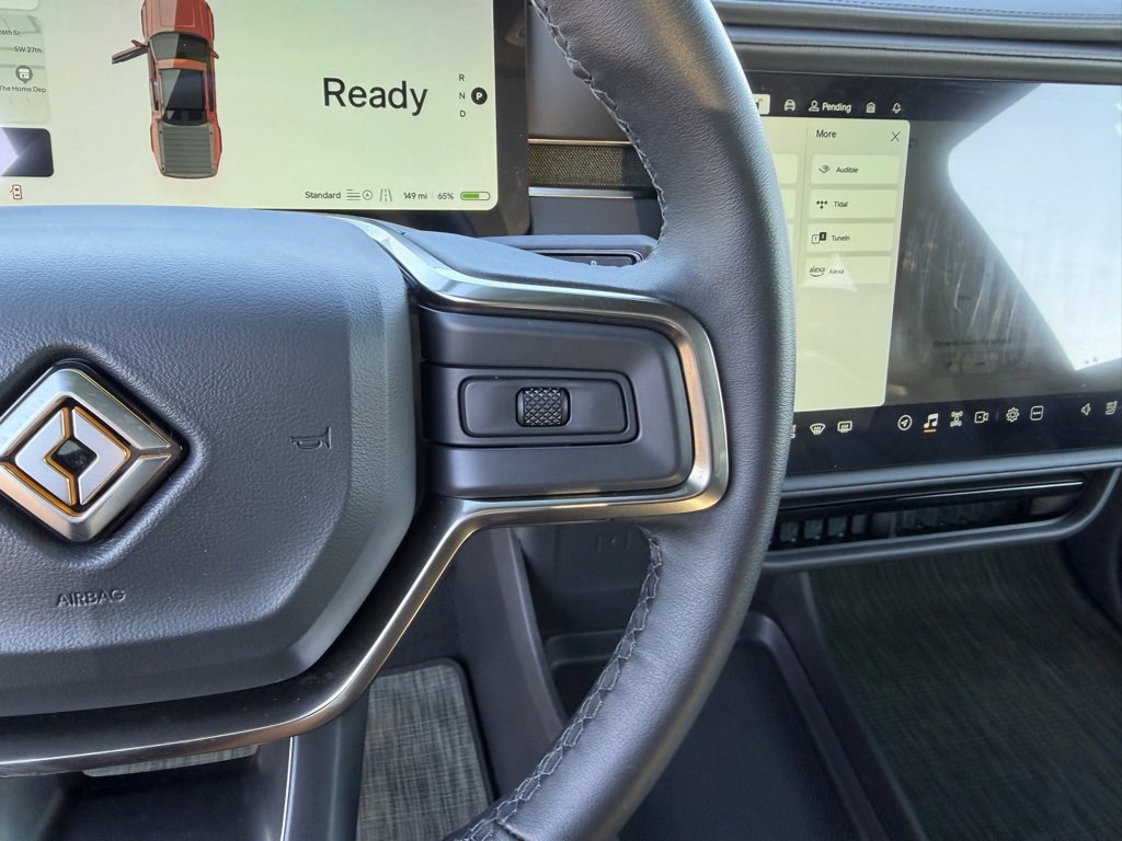 Used 2025 Rivian R1T Adventure image 20