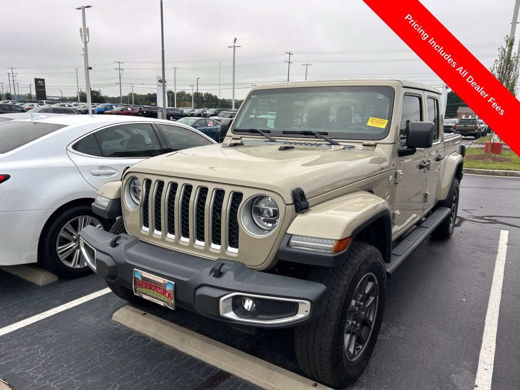 Used 2020 Jeep Gladiator Overland AWD/4WD image 11