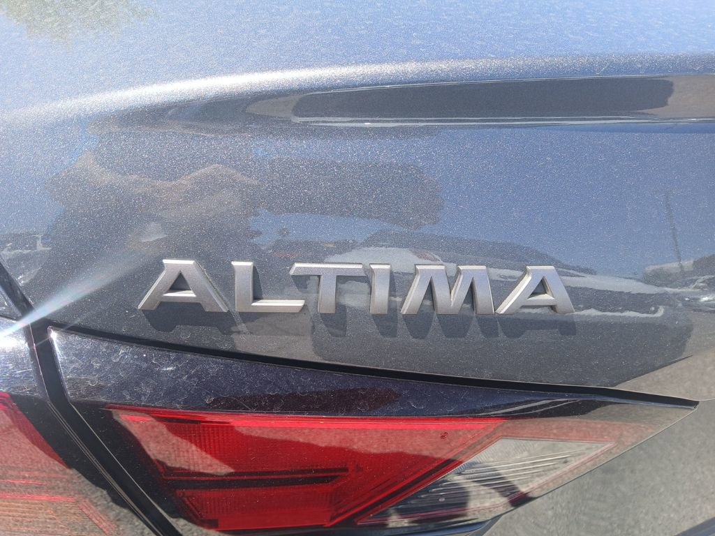 Certified 2025 Nissan Altima 2.5 SV FWD image 4