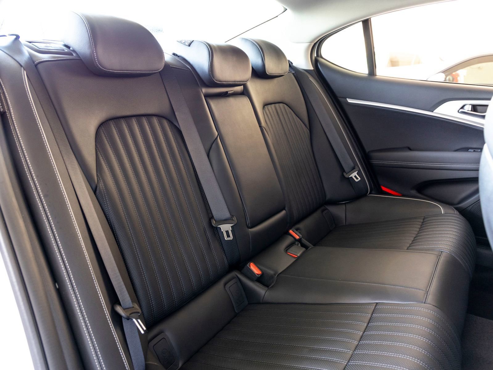 Used 2026 Genesis G70 2.5T Prestige image 24