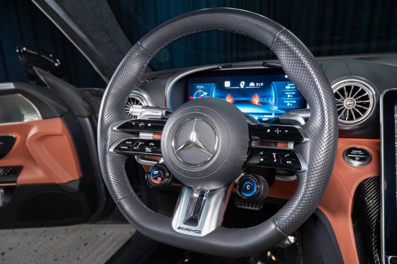 Certified 2022 Mercedes-Benz SL 63 AMG 4MATIC image 20