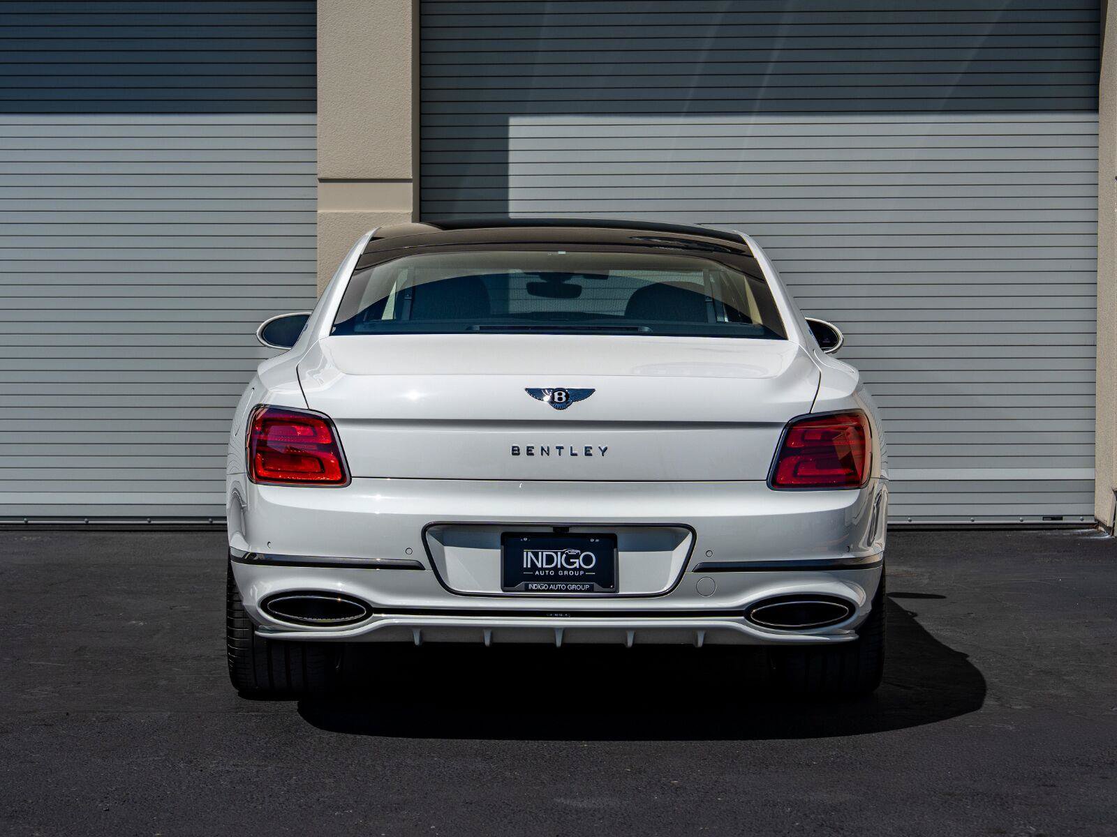 Used 2025 Bentley Flying Spur Plug-In Hybrid AWD/4WD image 6