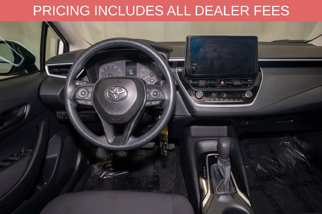Used 2025 Toyota Corolla LE FWD image 6