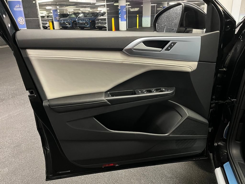 New 2026 Volkswagen Taos SE AWD/4WD image 20