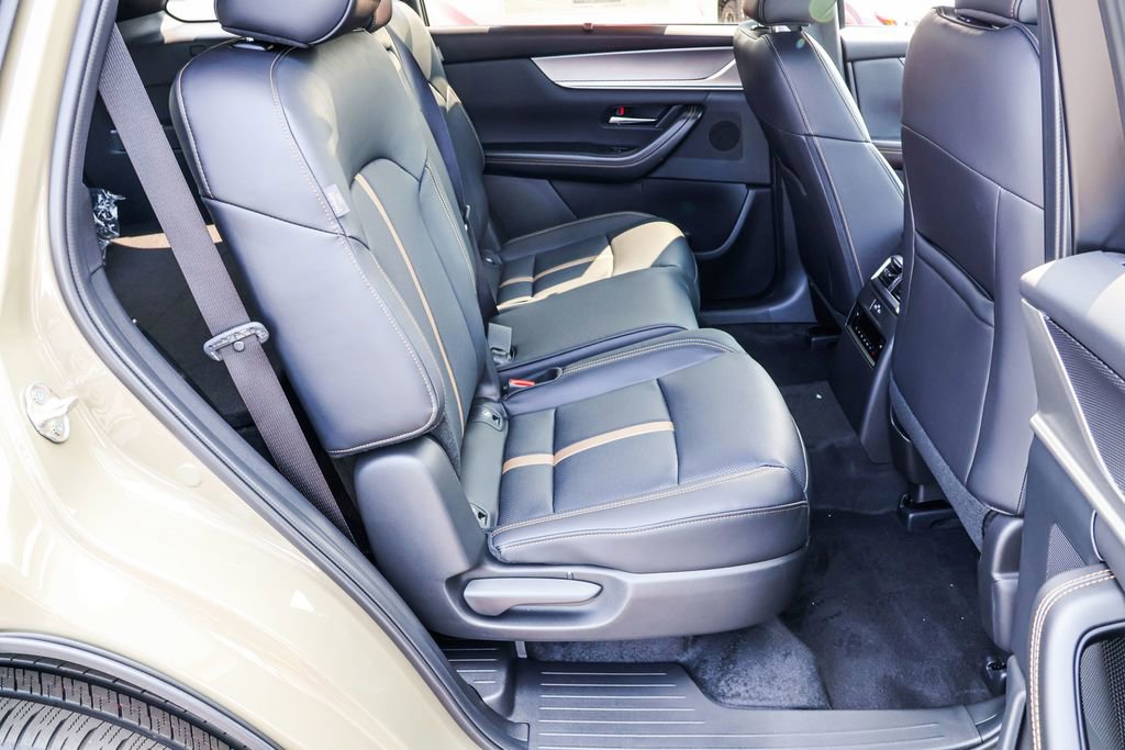 Used 2025 MAZDA CX-70 Plug-In Hybrid w/ Premium Plus image 33