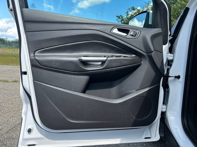 Used 2016 Ford Escape Titanium w/ Equipment Group 301A AWD/4WD image 12