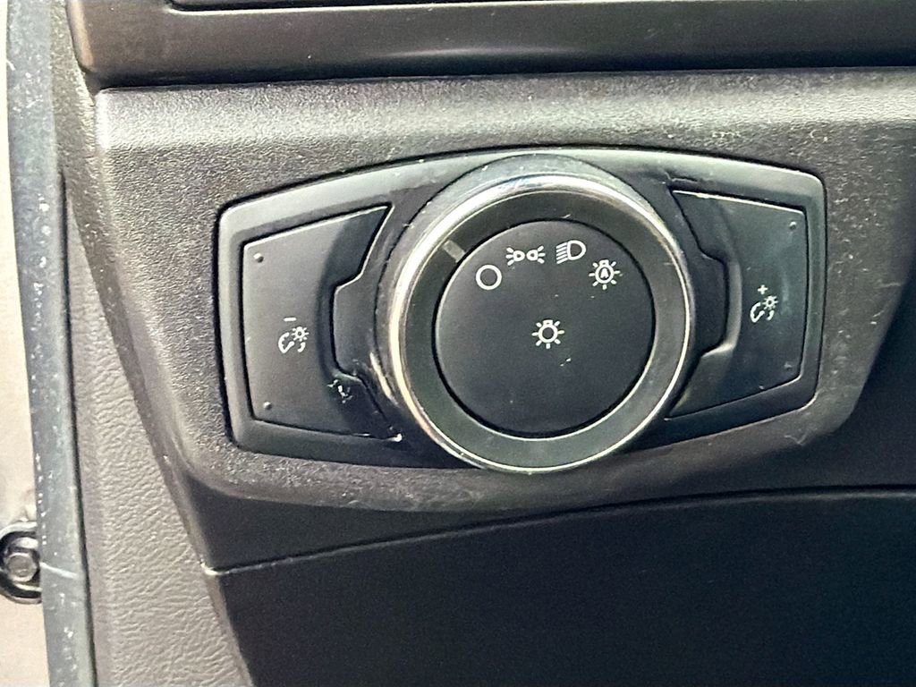 Used 2013 Ford Fusion SE FWD image 30