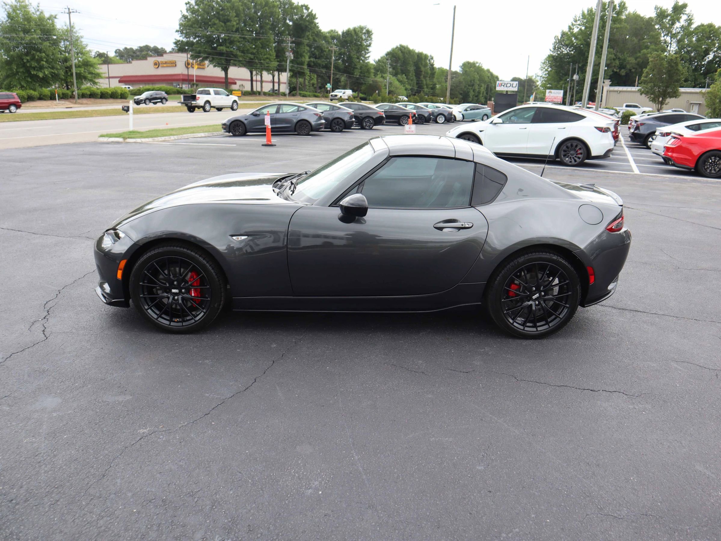 Used 2017 MAZDA MX-5 Miata RF Club w/ Brembo/BBS Package RWD image 5