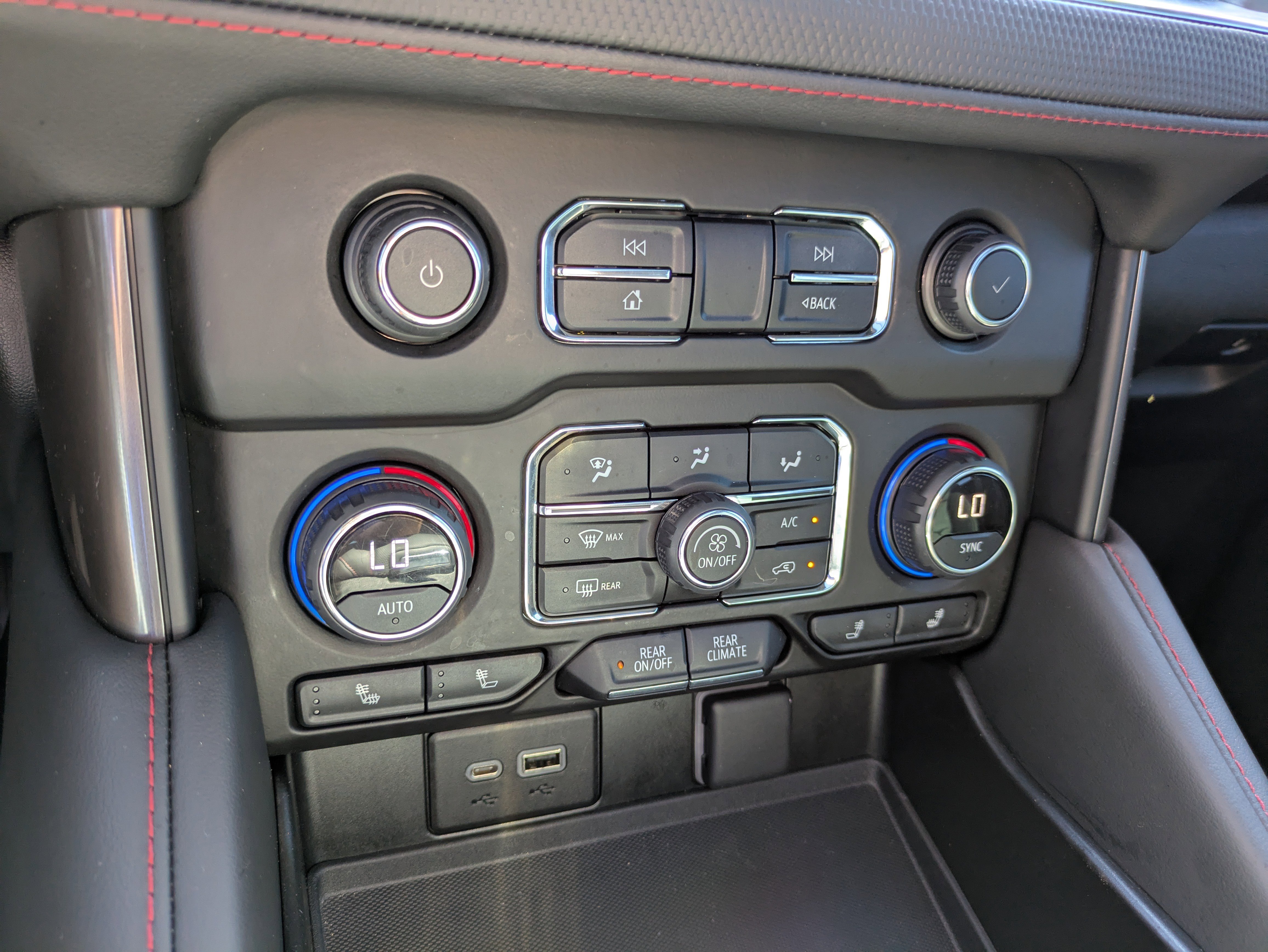 Used 2022 Chevrolet Tahoe RST w/ Luxury Package image 20