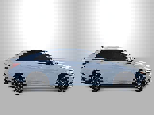 Certified 2025 Hyundai Elantra Sport w/ Cargo Package image 9