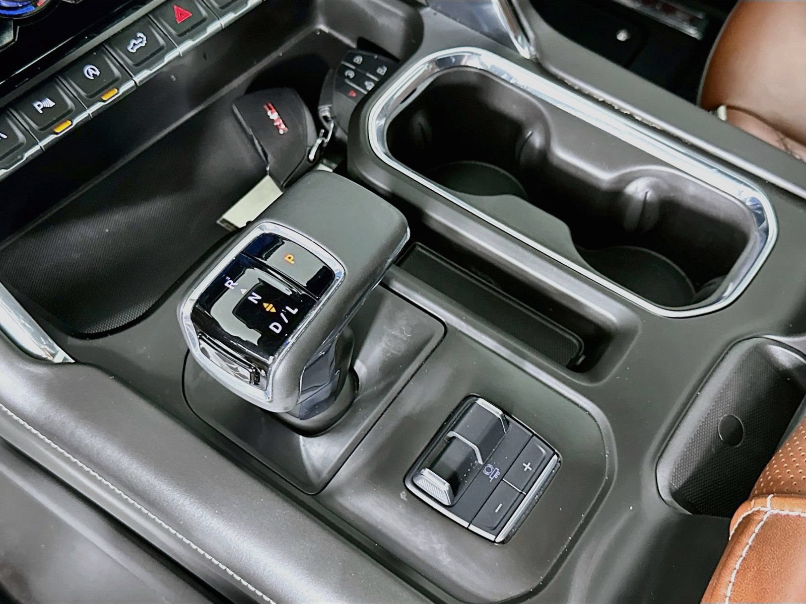 Used 2025 GMC Sierra 1500 Denali Ultimate AWD/4WD image 18