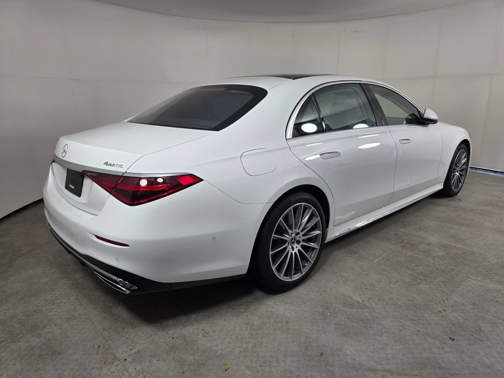 Certified 2025 Mercedes-Benz S 580 4MATIC Sedan image 4