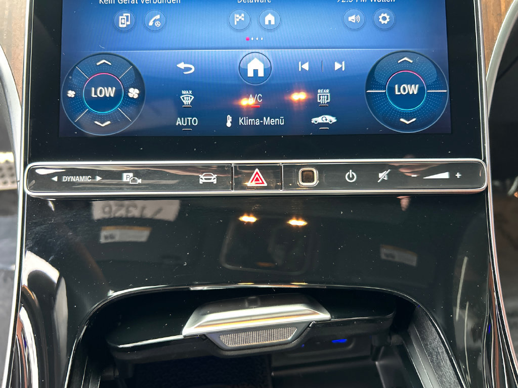 New 2026 Mercedes-Benz C 300 4MATIC Sedan image 21