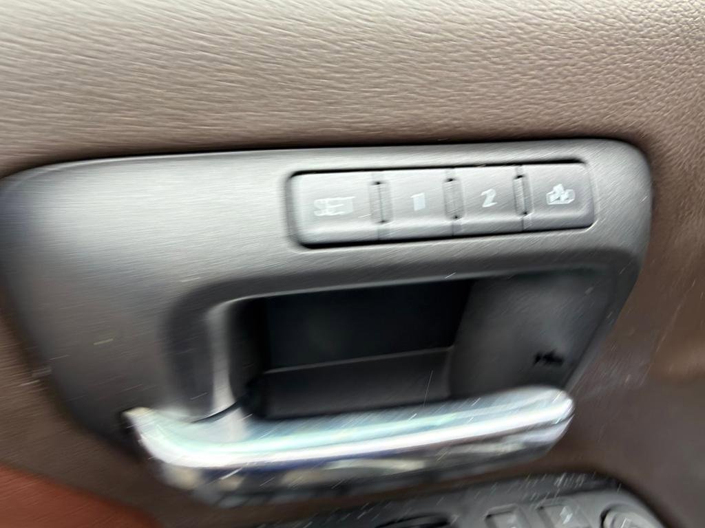 Used 2015 Chevrolet Silverado 3500 High Country w/ Duramax Plus Package image 44