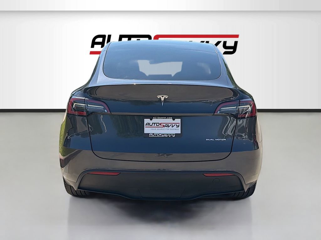 Used 2024 Tesla Model Y Long Range AWD/4WD image 6
