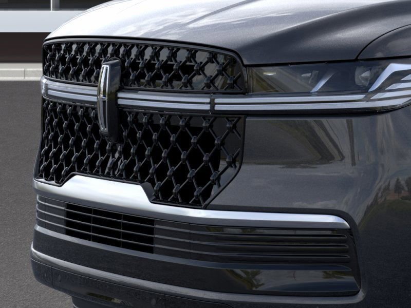 New 2025 Lincoln Navigator L Reserve w/ Jet Appearance Package image 17