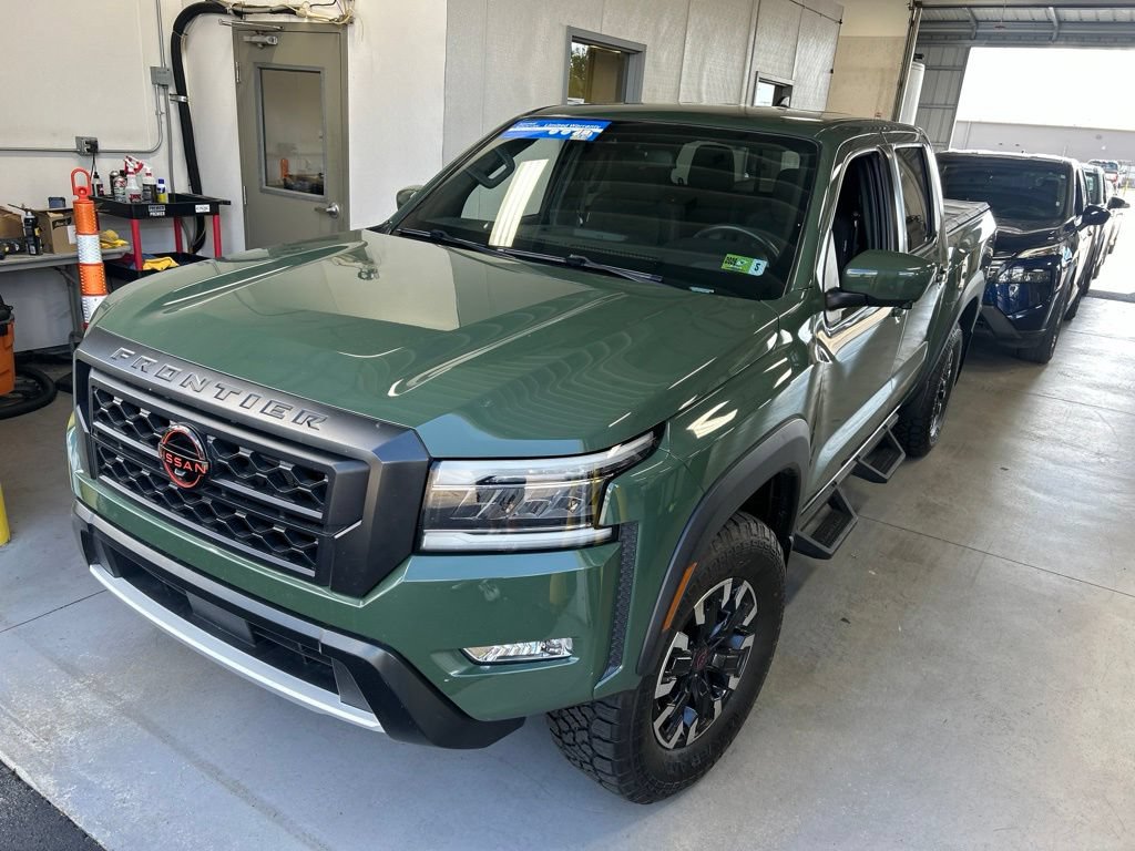 Used 2022 Nissan Frontier PRO-4X AWD/4WD image 2