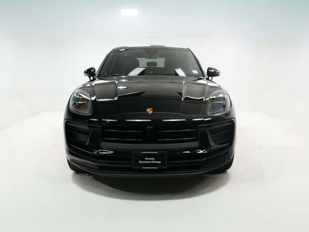 Certified 2026 Porsche Macan AWD/4WD image 6