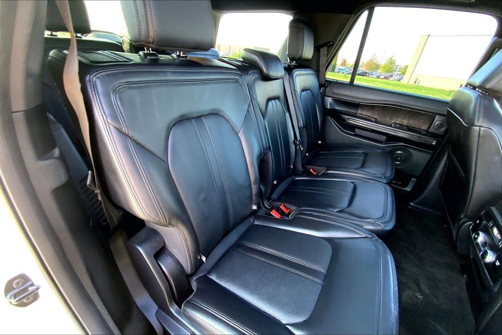 Used 2021 Ford Expedition Limited AWD/4WD image 25