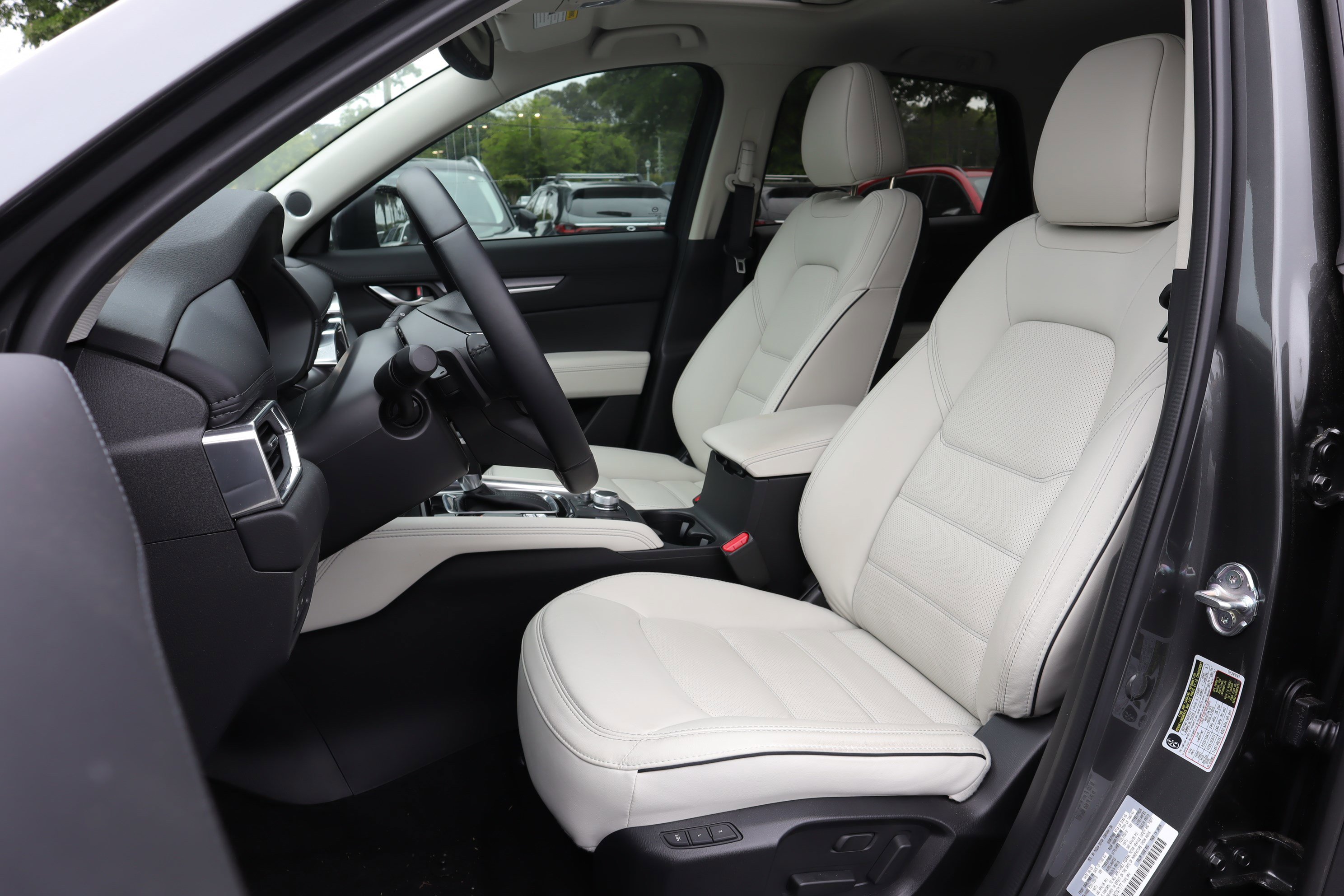 Certified 2025 MAZDA CX-5 AWD 2.5 S w/ Premium Plus Pkg image 9