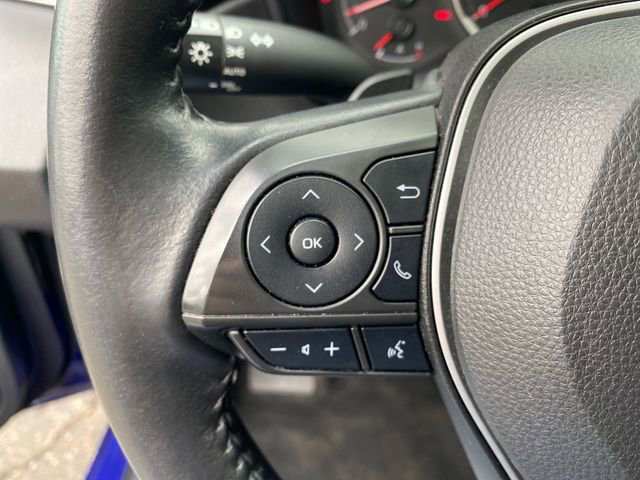 Used 2022 Toyota Corolla SE w/ SE Premium Package image 16