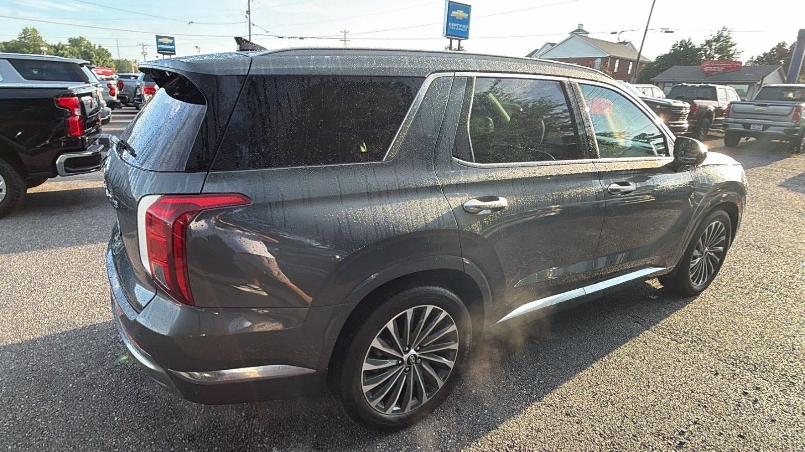 Used 2025 Hyundai Palisade Calligraphy FWD image 8