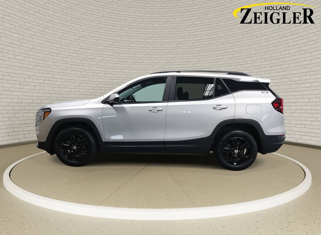 Used 2022 GMC Terrain SLE w/ Driver Convenience Package image 8
