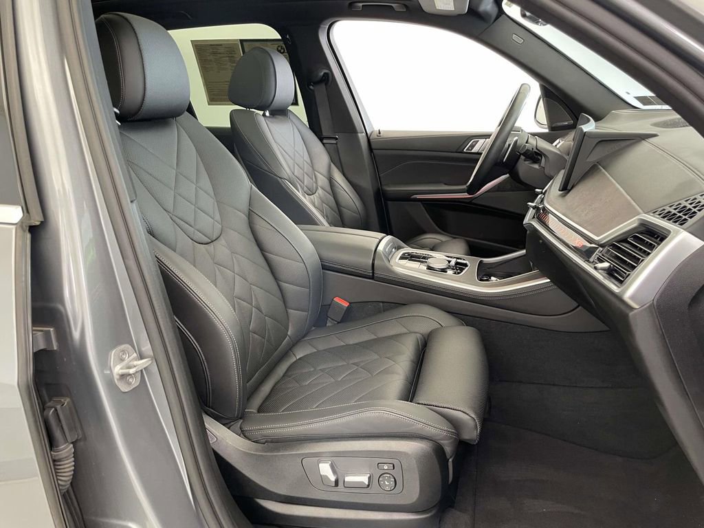 Used 2024 BMW X5 xDrive40i w/ Premium Package AWD/4WD image 20